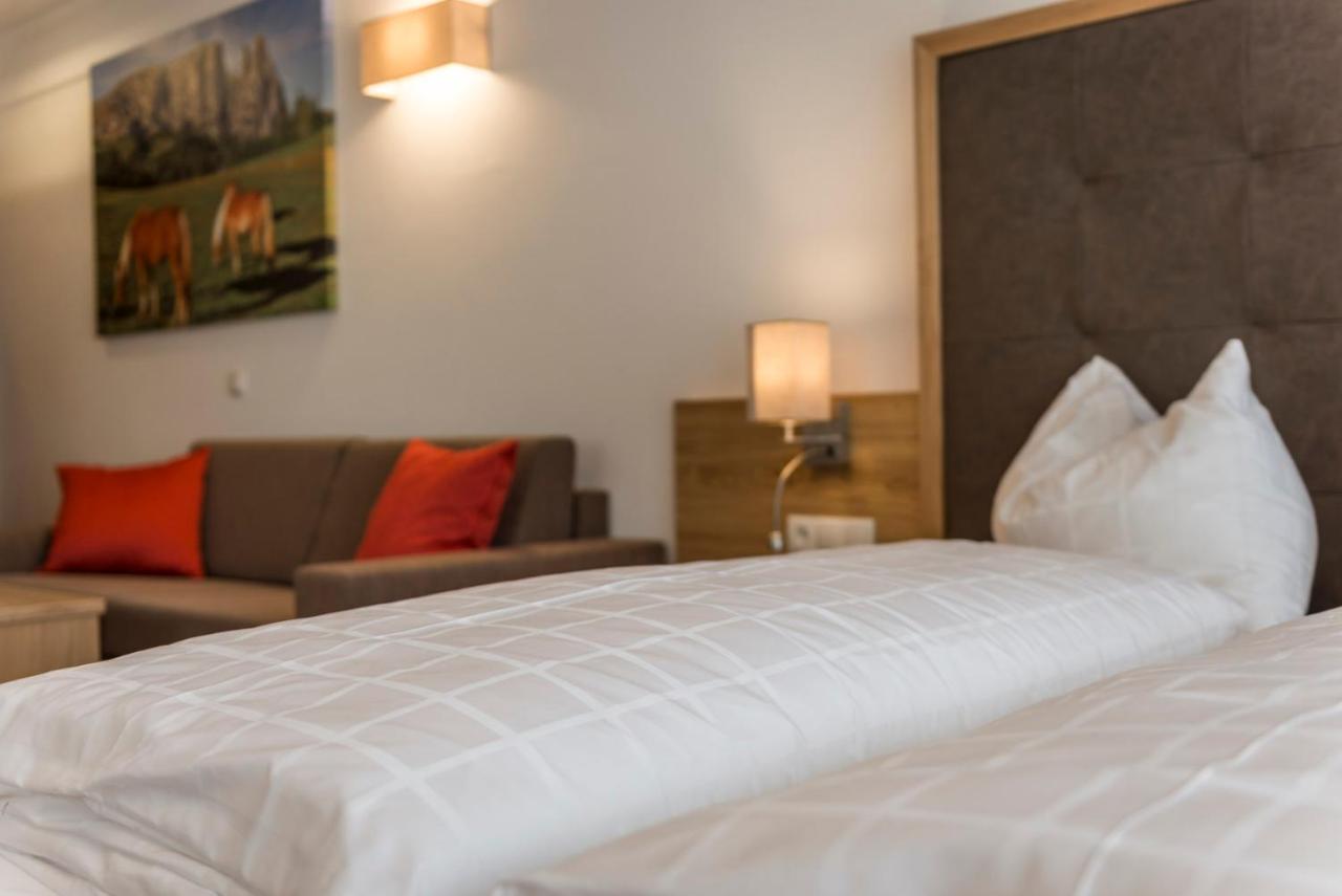 Hotel Schmiedhof Maranza Εξωτερικό φωτογραφία