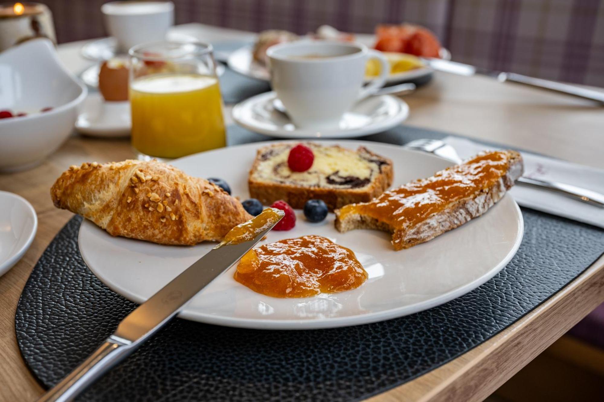 Hotel Schmiedhof Maranza Εξωτερικό φωτογραφία